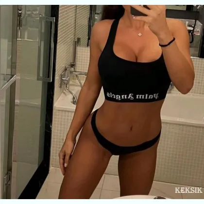 Я одна. Есть пол часа. Встречаюсь лично